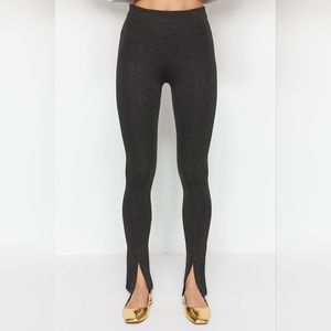 Trendyol Skinny Pants - split hem